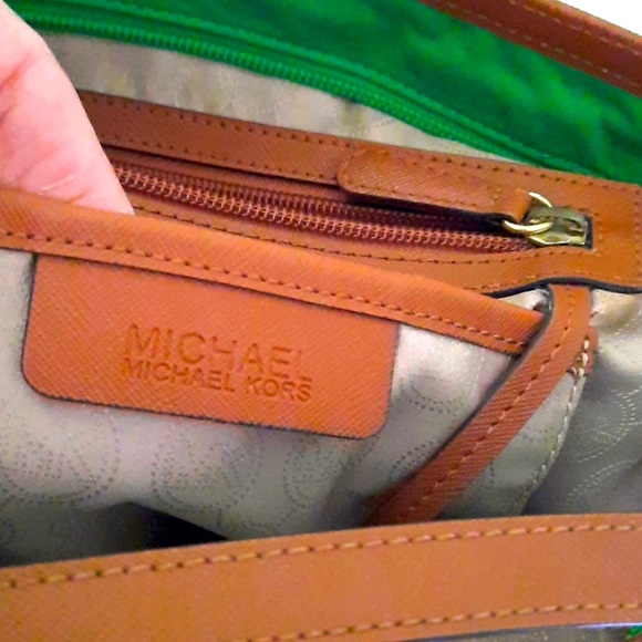 Michael Kors Bag - Picture 9 of 14